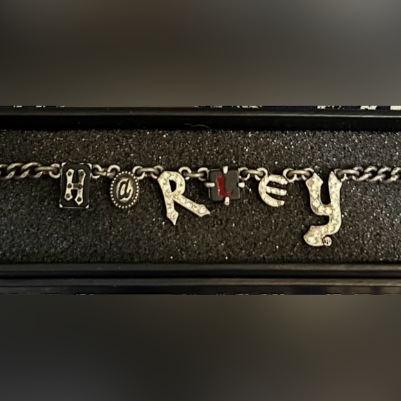 HARLEY DAVIDSON Silver Charm Bracelet New in Box! - Picture 5 of 10